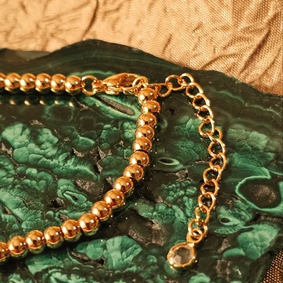 NEW Elegant Gold Beaded Initial "U" Bracelet B1P21 - Picture 4 of 6